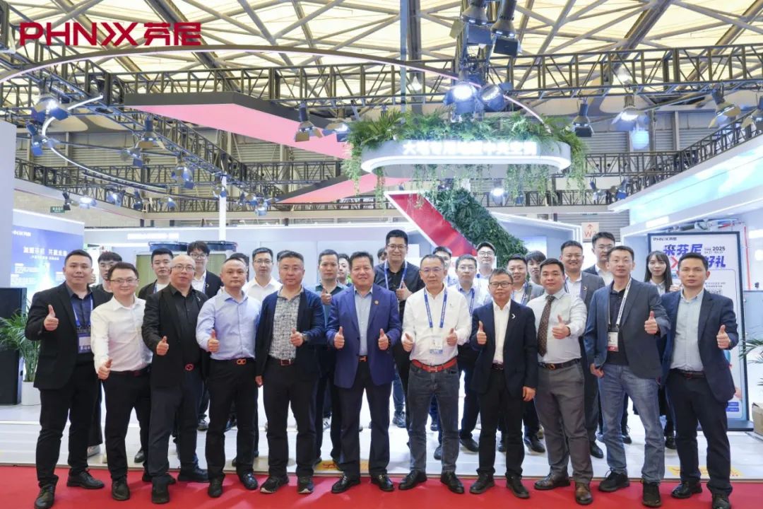 從 “中國智造” 到 “全球領跑”， 芬尼攜全場景高端熱泵方案閃耀中國制冷展